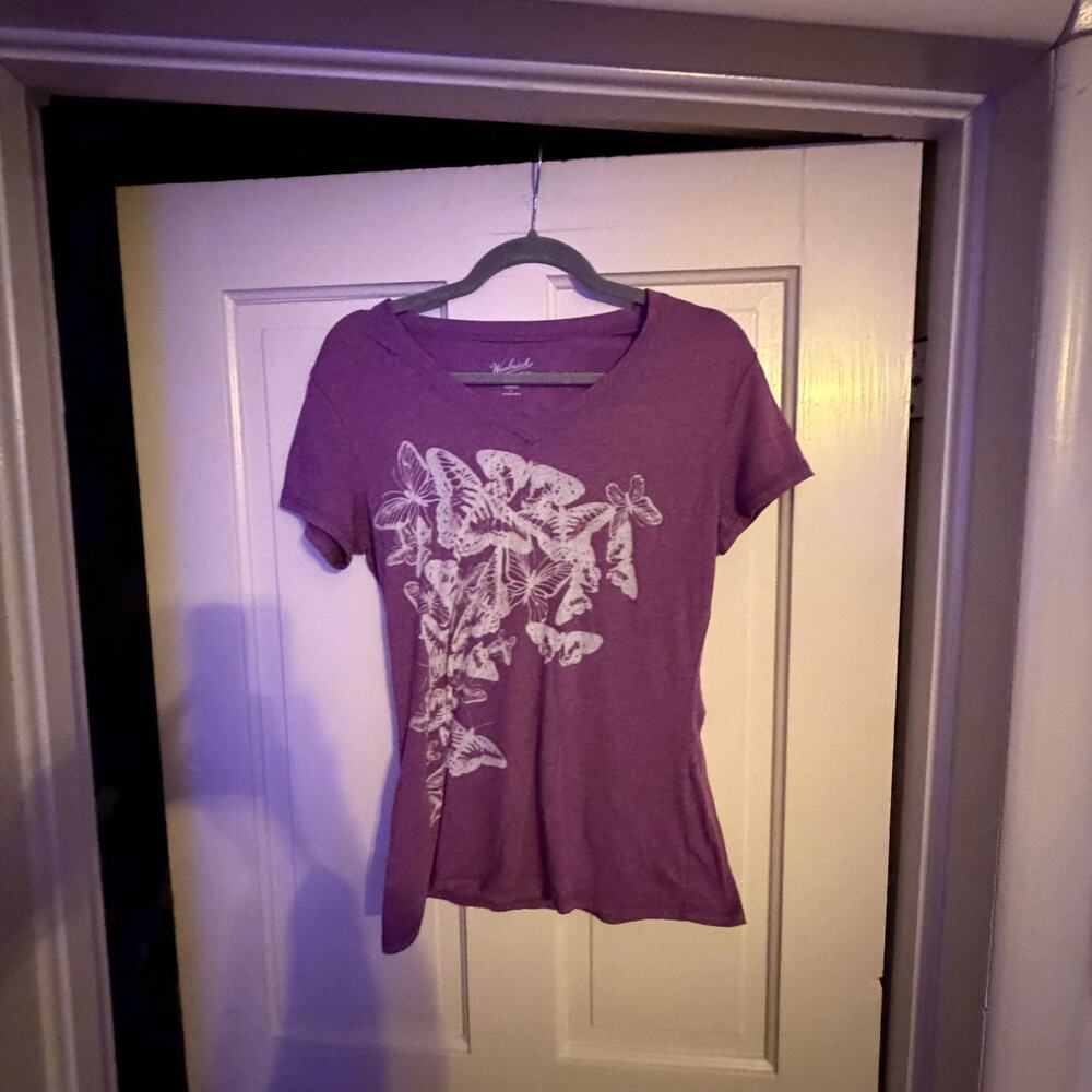 Woolrich Women's Small Purple V-Neck Butterfly Graphic T-Shirt